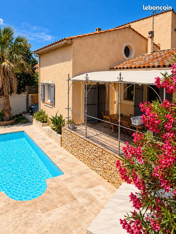 Maison 4 pièces 117 m² · à Saint-Mitre-les-Remparts · 117 m² · 487 000 €
