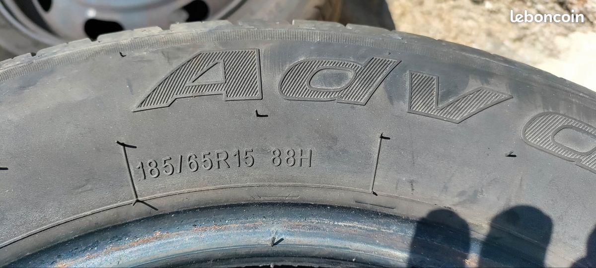 Vends 4 pneus été 185/65R15 88H (image 1)