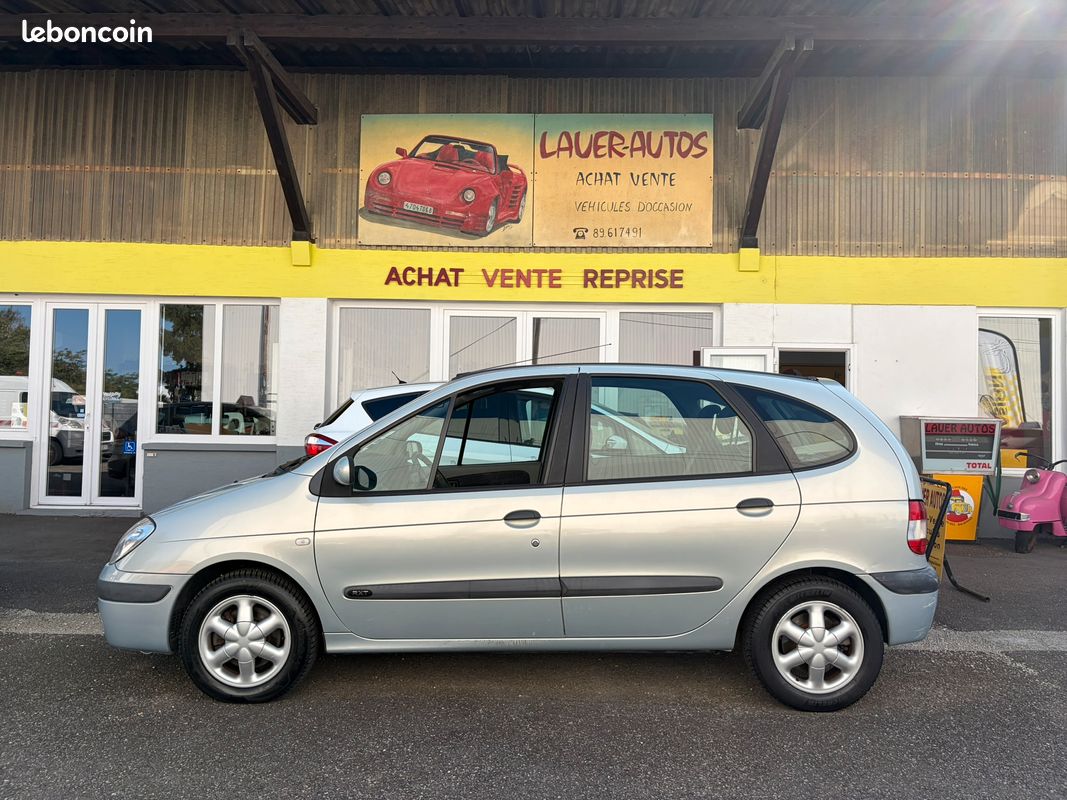 RENAULT SCENIC 1.6 1V 110ch EXPRESSION BVA équipé PMR (image 10)