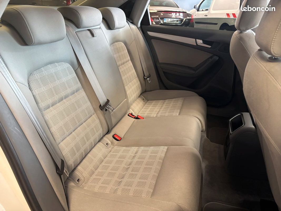 Audi A4 Attraction (image 18)