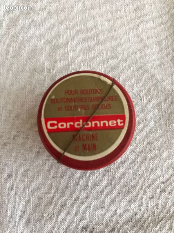 Bobine de fil pour boutons – cordonnet pour boutons boutonnières surpiqures (image 1)