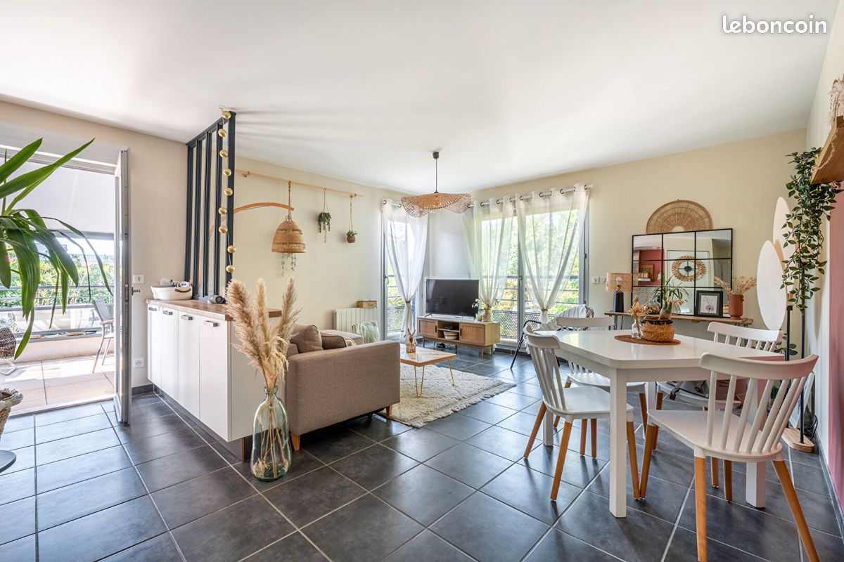 Appartement 4 pièces 77 m² · à Saint-Georges-de-Reneins · 77 m² · 240 000 €