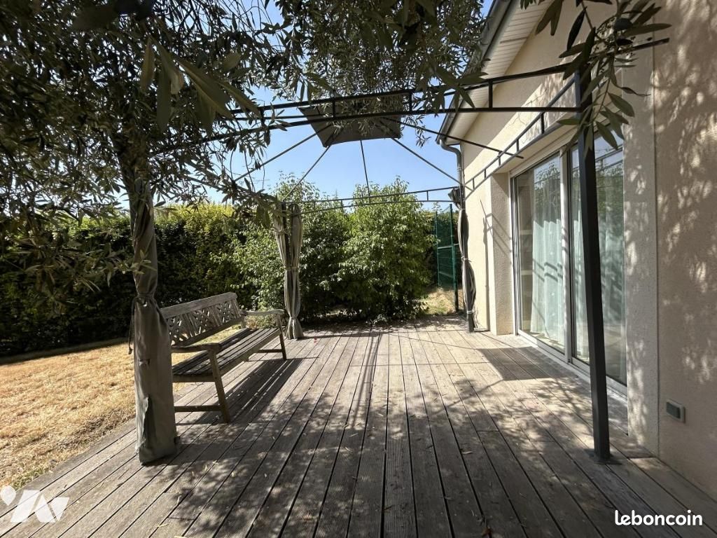 Maison 5 pièces 113 m² · à Forcé · 113 m² · 250 000 €