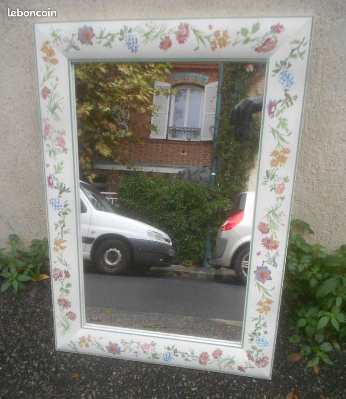 Miroir IKEA bon état 50.2x70 cm (image 2)