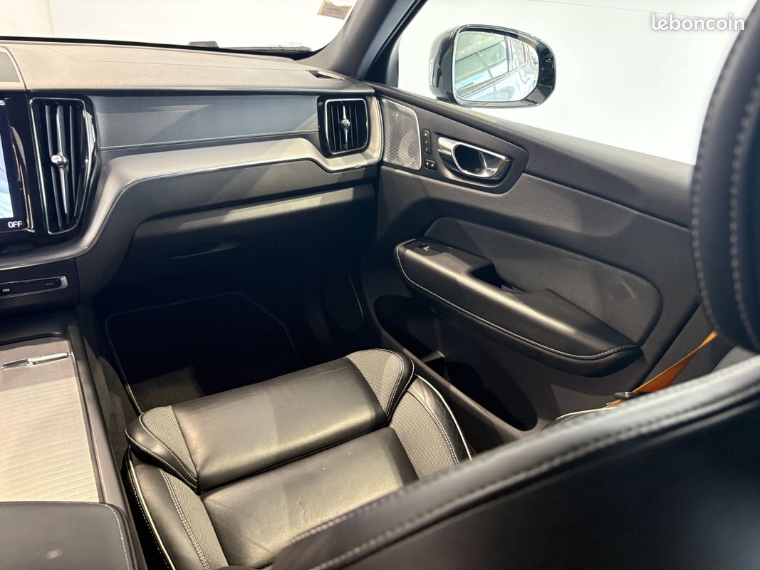 VOLVO XC60 T8 AWD 318 ch + 87 ch Geartronic 8 Polestar Engineered (image 19)
