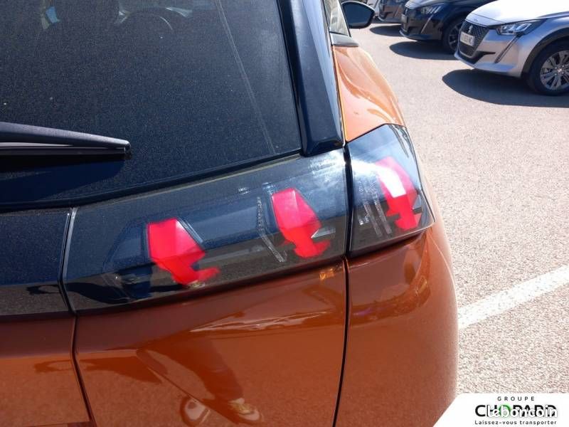 Peugeot 2008 PureTech 100 S&S BVM6 Style (image 23)