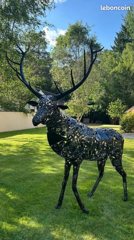 Statue Cerf En Fer Forgé Avec LED – Décoration De Noël Lumineuse – 40 X 20 Cm – Alimenté Par Piles