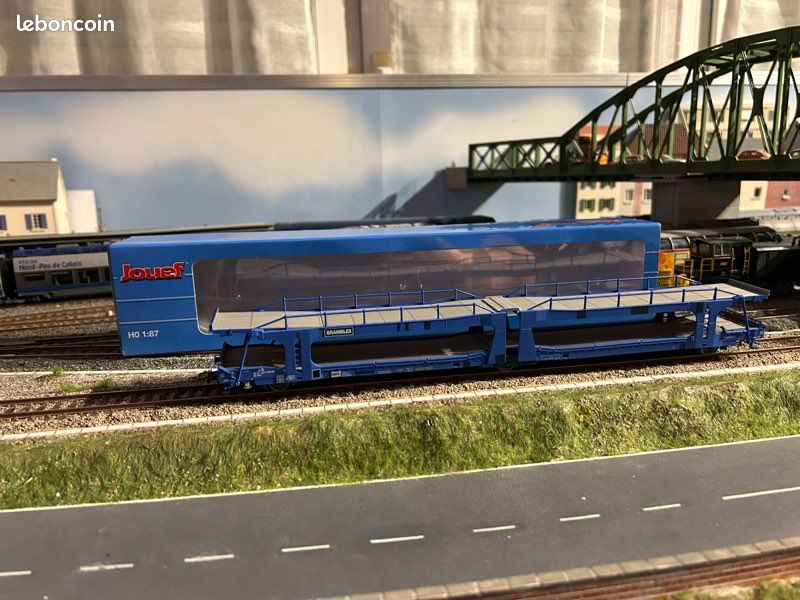 Wagon marchandise porte autos Laeks à essieux articulé Brambles SNCF Jouef train ho en boîte ref HJ6267 - Modélisme
