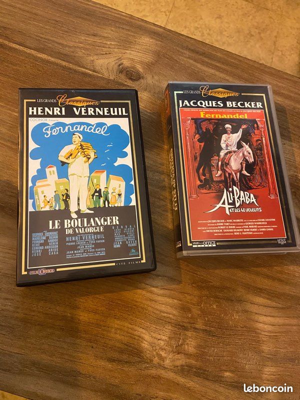 Deux cassettes VHS avec Fernandel (image 1)
