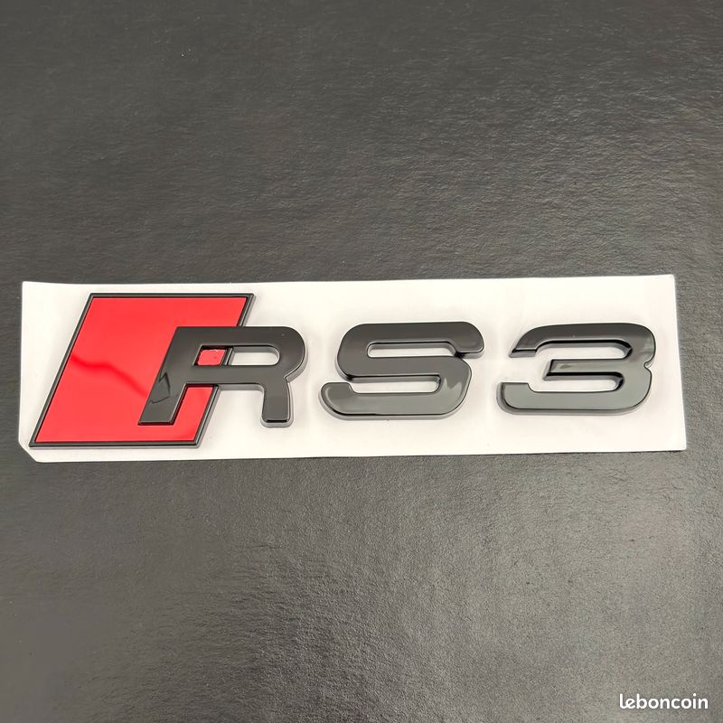 Emblème Badge Audi RS3 8P 8V 8Y coffre chrome ou noir brillant neuf (image 1)