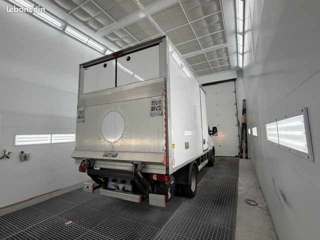 Iveco Daily CHASSIS CABINE FRIGO 12M3 160 CV ROUES JUMELEES HAYON CAISSE CAZAUX GROUPE THERMOKING... (image 6)