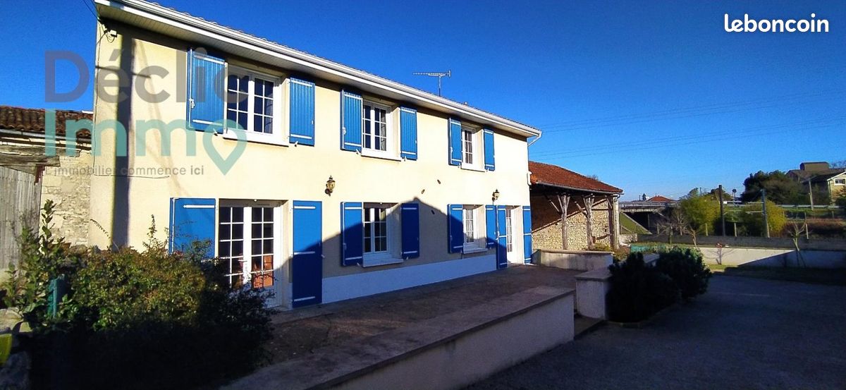 Maison 5 pièces 140 m² - La Faye 16700 (image principale 0)