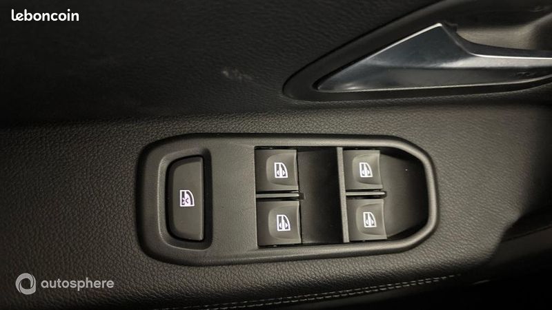 Dacia Duster 1.3 TCe 150ch FAP Prestige 4x2 EDC (image 28)