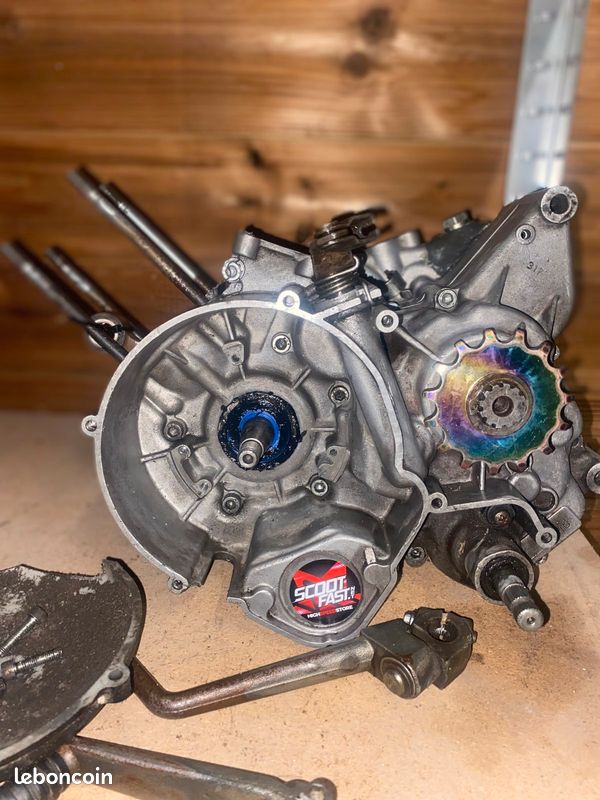 Bas moteur am6 Équipement moto