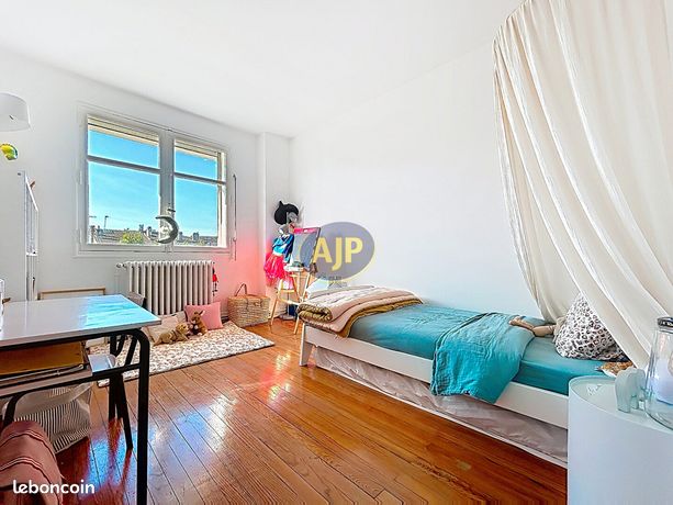 Maison 6 pièces 145 m² — 8