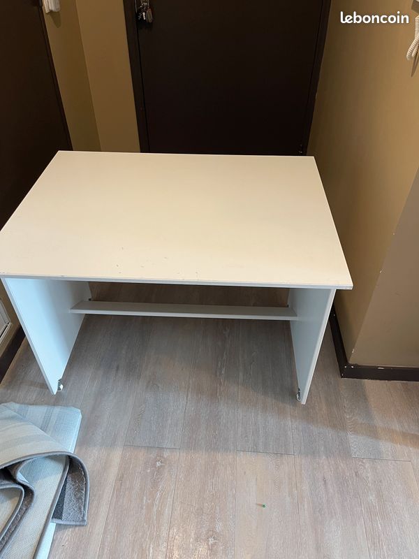 Bureau (image 3)