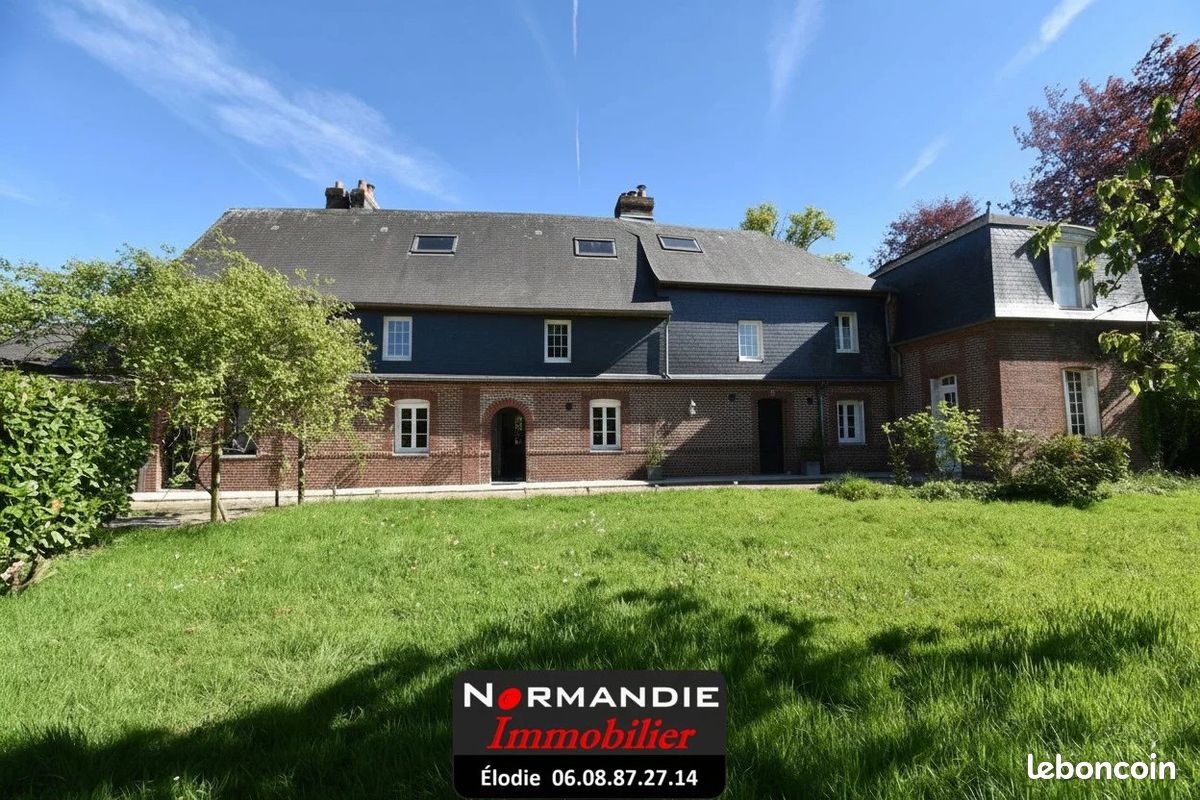 Maison 9 pièces 305 m² · à Quincampoix · 305 m² · 499 000 €