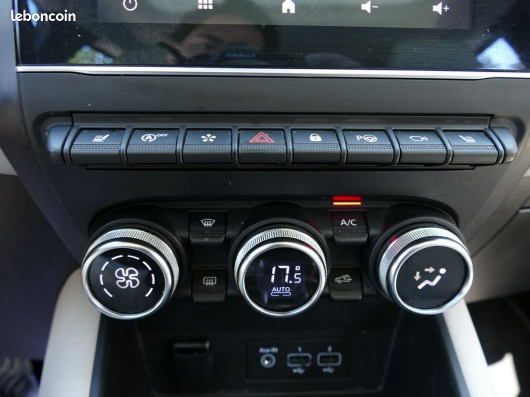 RENAULT CAPTUR E-TECH 140 Ch INITIALE PARIS EDC TOIT OUVRANT (image 17)
