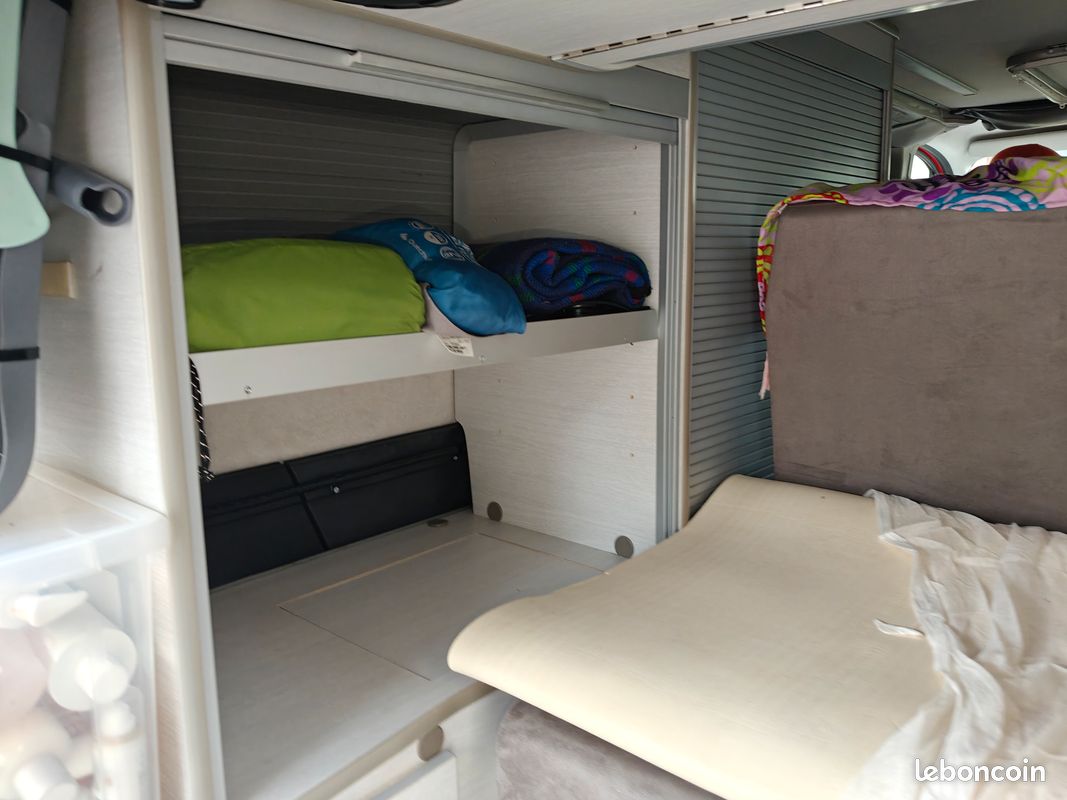Van aménagé Renault Trafic L2H1 - 4 places - boîte auto (image 12)