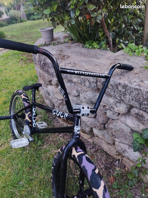 Cadre BMX Cult Badboy V1 Noir – 2010 – Premier Modèle – Occasion