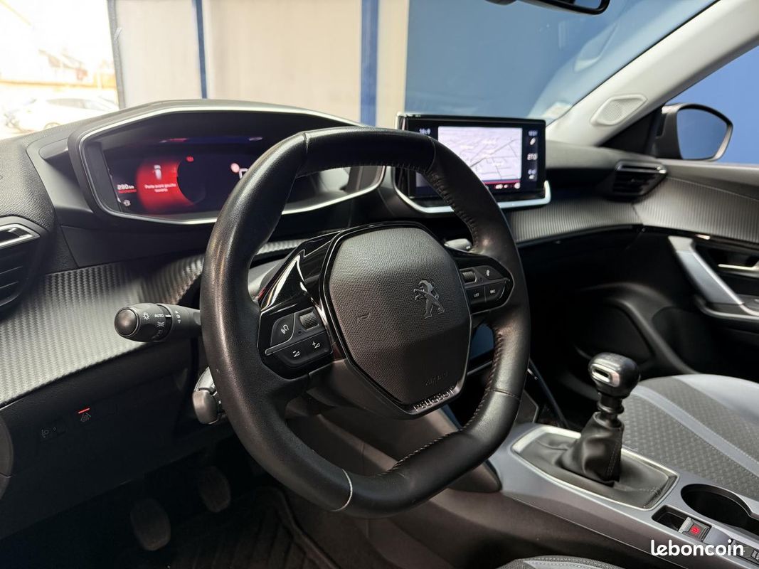 PEUGEOT 2008 1.5 BlueHDi S&S - 100 II 2019 Allure PHASE 1 (image 19)