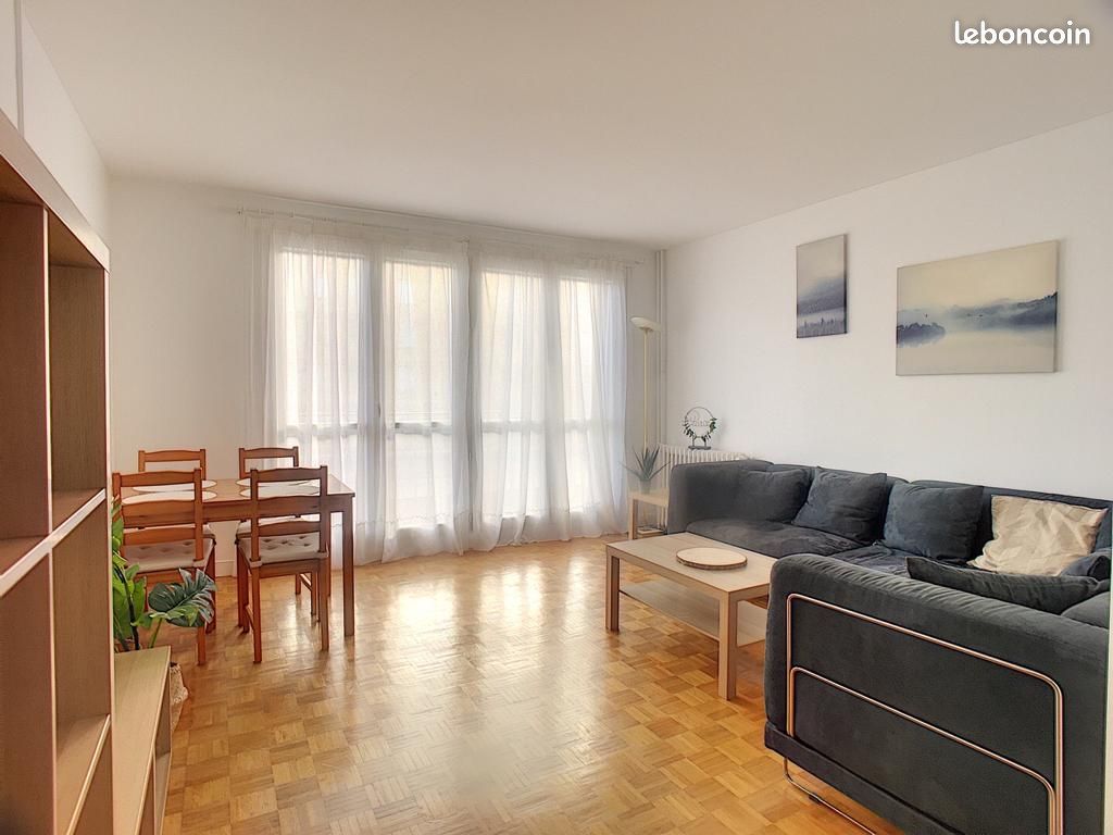 Appartement 5 pièces 82 m² · à Compiègne · 82 m² · 490 €