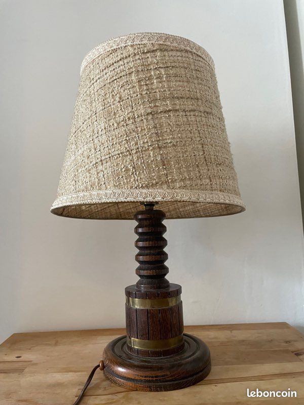 Lampe vintage en bois (image 2)