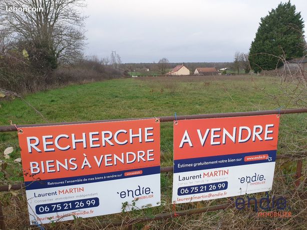 Terrain 4325 m² SAINT PLAISIR