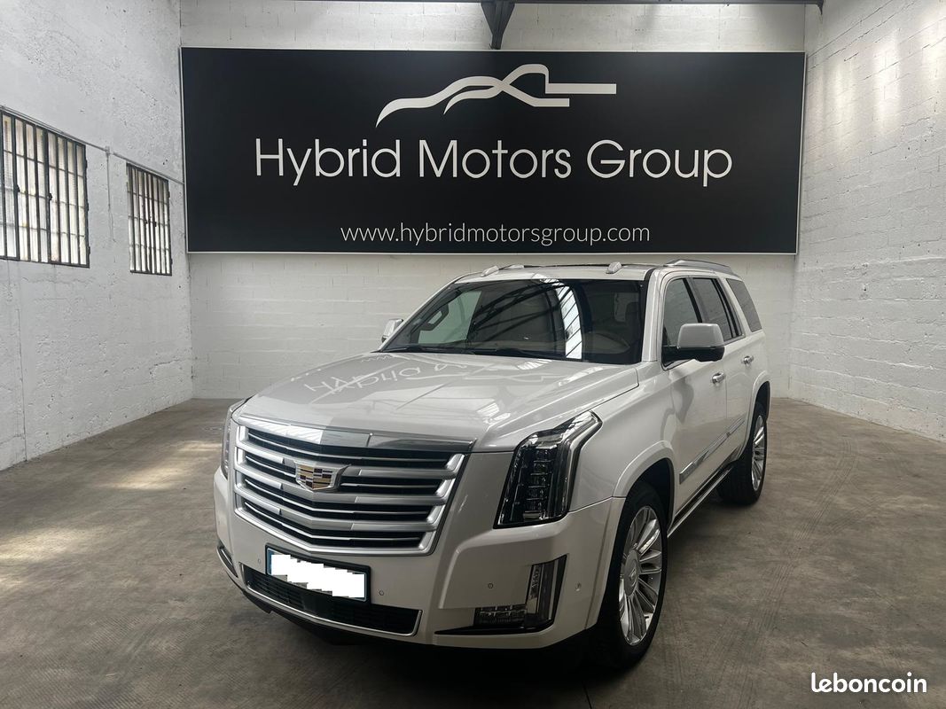CADILLAC ESCALADE 6.2 V8 420 AWD Platinium 2017 (image 1)