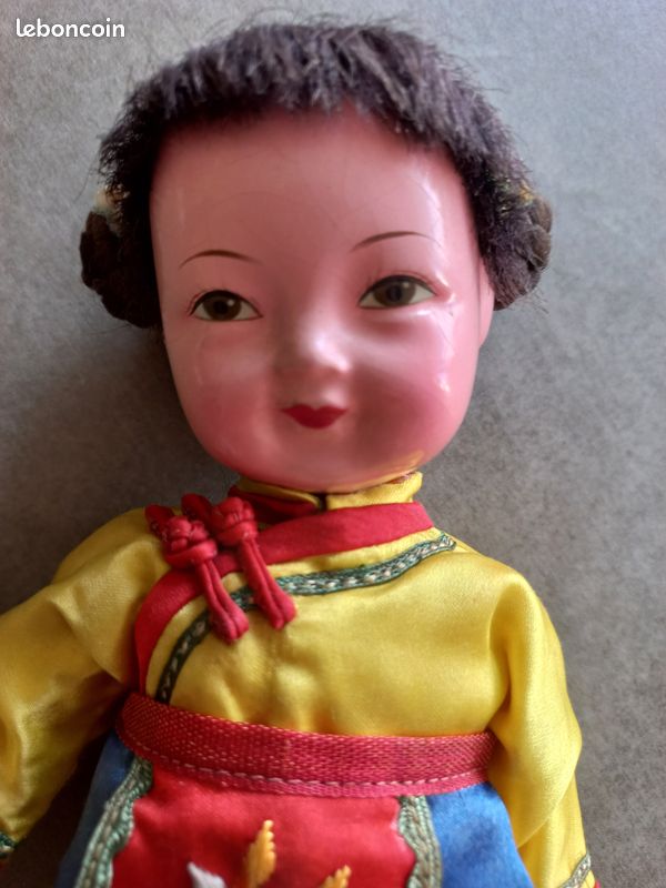 Poupée Ancienne Asiatique Reproduction A.M 34 Cm – Tête Biscuit Porcelaine – Fabriquée En France
