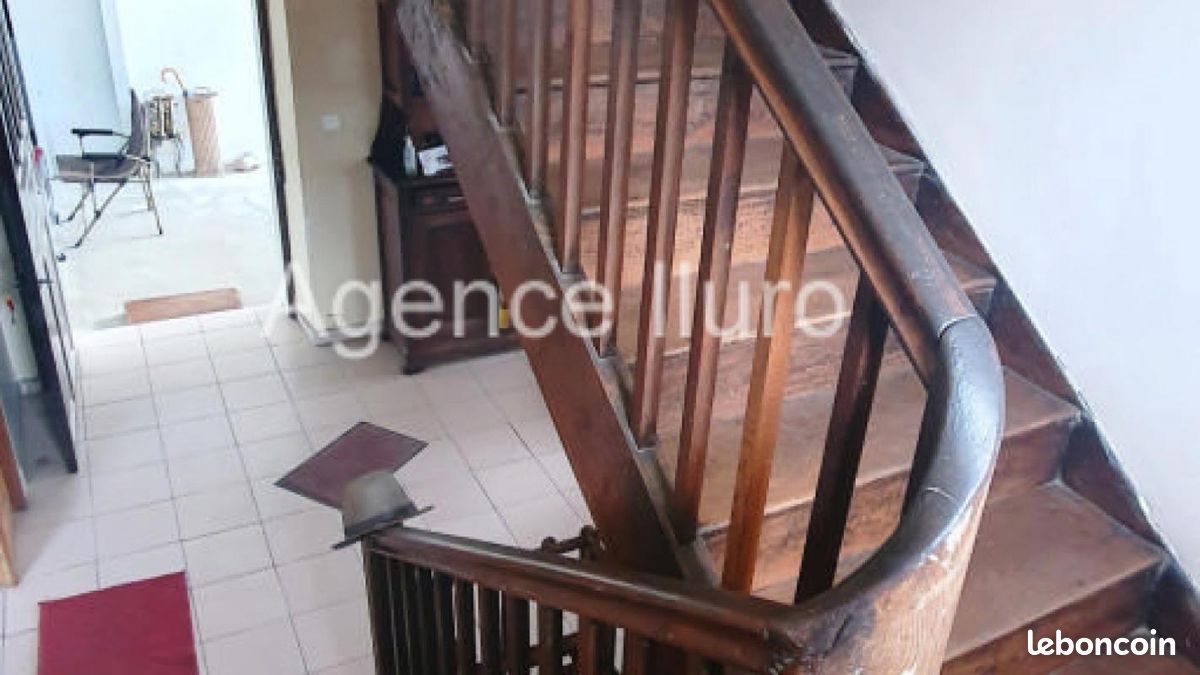 Maison 9 pièces 175 m² - Oloron-Sainte-Marie 64400 (image principale 9)