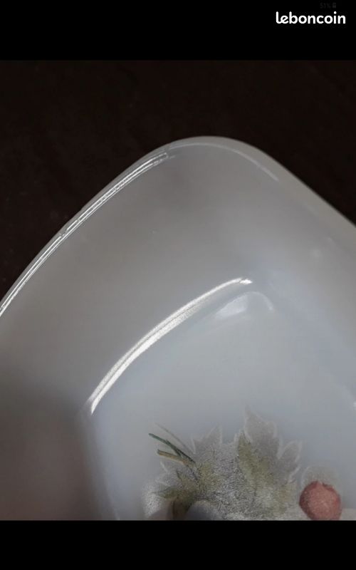 Beurrier Arcopal Vintage Opaline Blanche Motif Fleur – état Correct