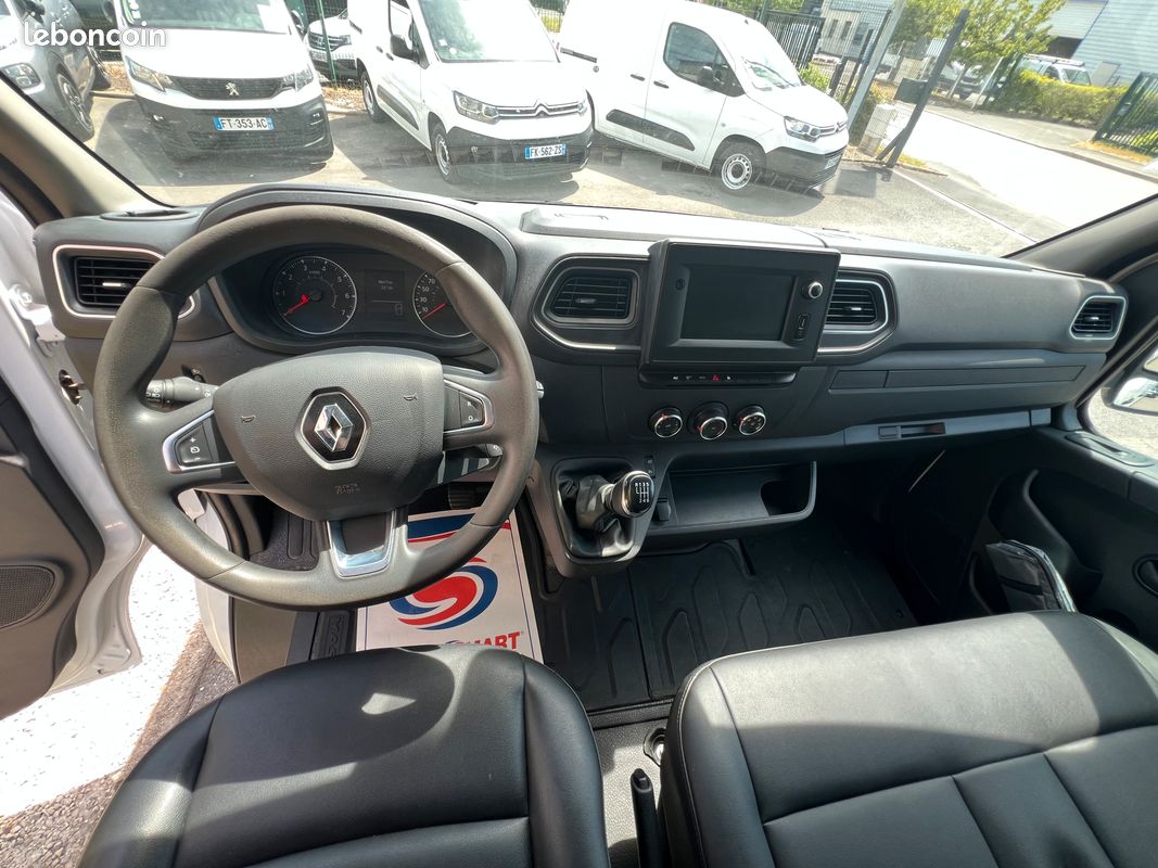 18 500 HT RENAULT MASTER Fourgon L3H2 2.3 Blue dCi 180ch avec Galerie, échelle et attelage (image 9)