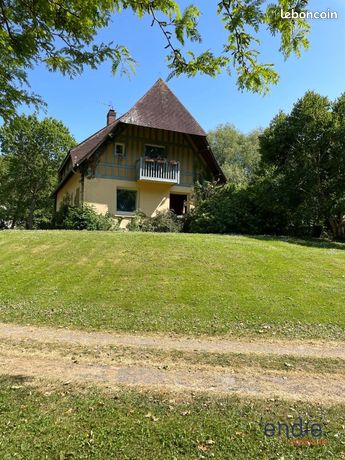 Maison 8 pièces 230 m²