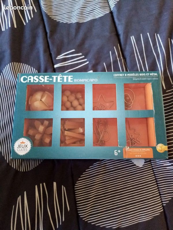 Coffret de 8 casses-têtes (image 1)