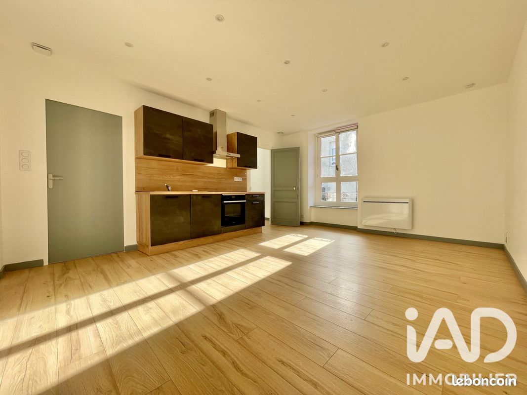 Appartement 2 pièces 48 m² · à Moncontour · 48 m² · 550 €/mois