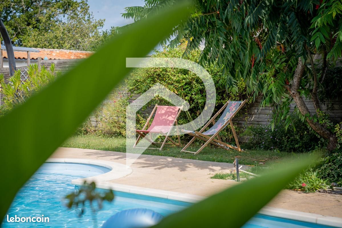 Maison 7 pièces 205 m² - Saujon 17600 (image principale 0)