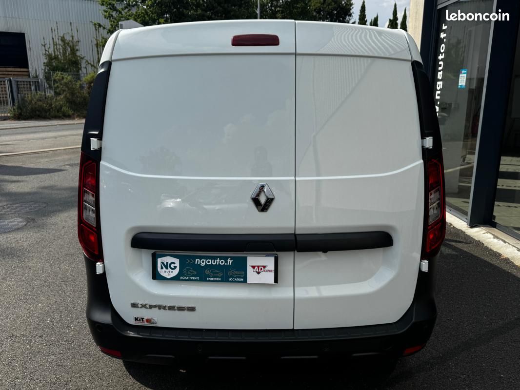 Renault Express Van TCE 100 - 22 CONFORT + PACK EASY LINK + CAMERA (image 7)