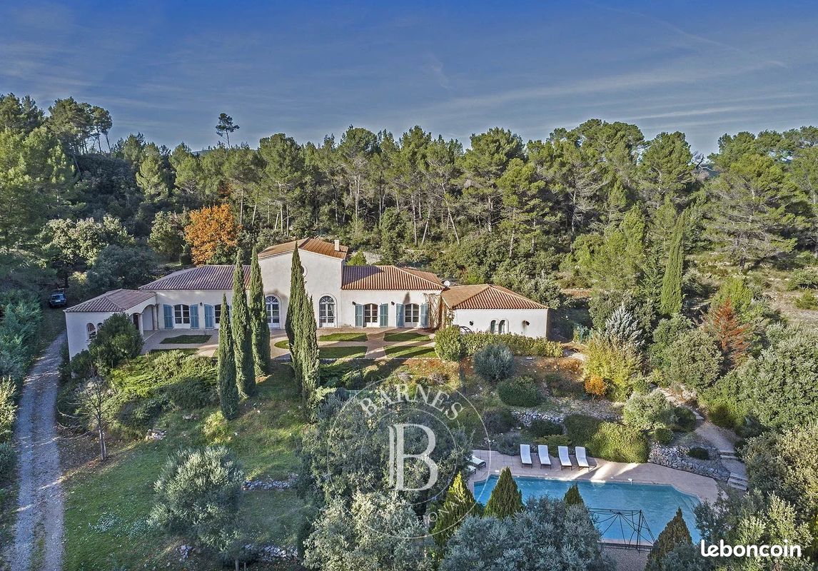 Maison 10 pièces 350 m² · à Flayosc · 350 m² · 1 700 000 €