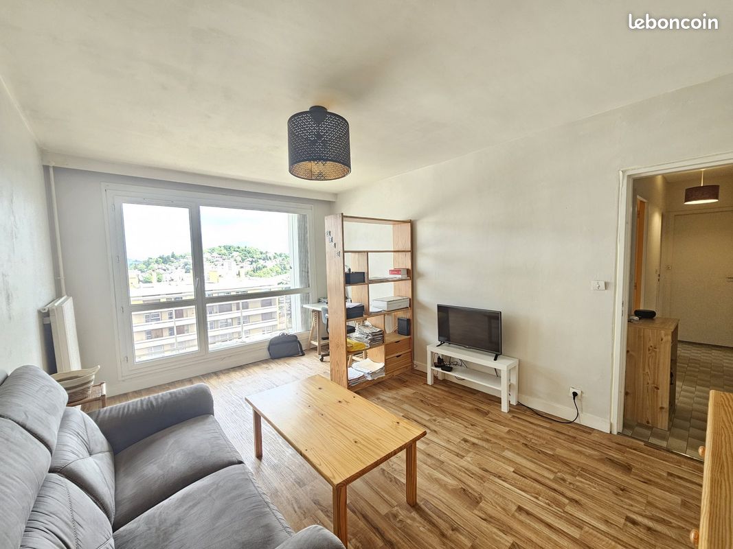 Appartement 3 pièces 51 m² · à Saint-Étienne · 51 m² · 69 000 €