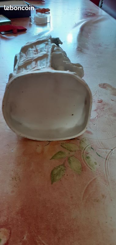 Porte stylos ou vide poches en porcelaine biscuit (image 3)