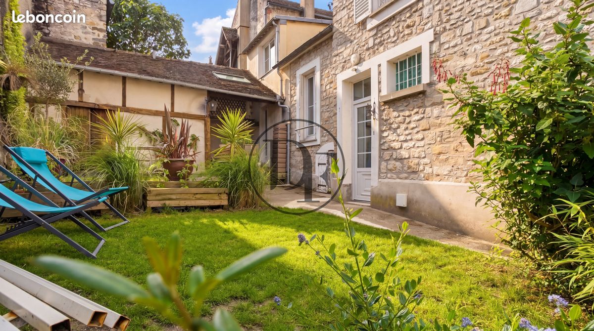 Maison 7 pièces 159 m² · à Montigny-sur-Loing · 159 m² · 448 000 €