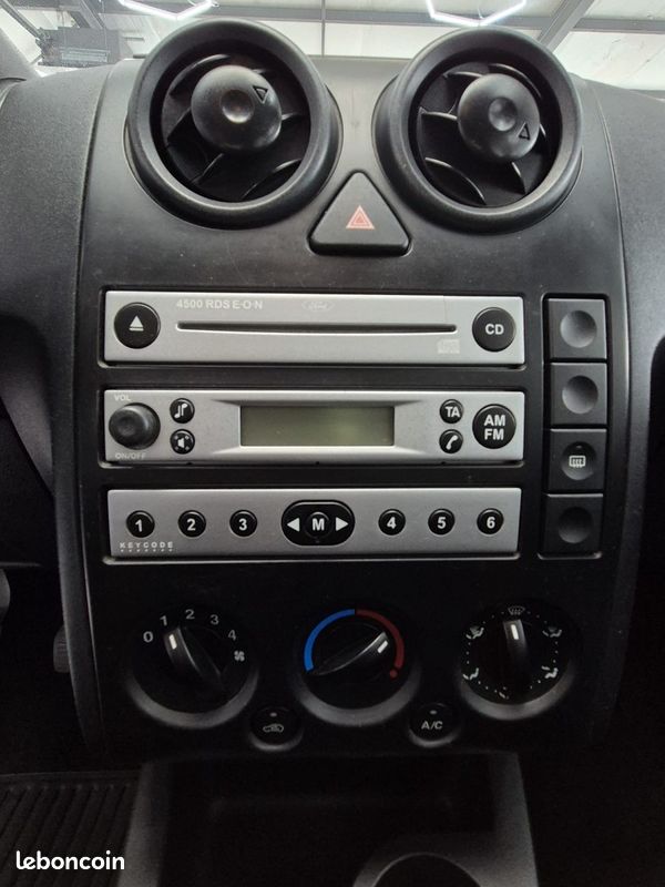 FORD Fusion 1.4 TDCi 68cv Trend (image 12)
