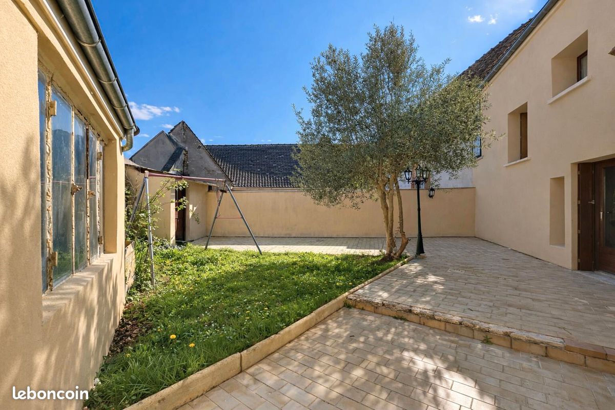 Maison 6 pièces 150 m² · à Fontenay-en-Parisis · 150 m² · 329 000 €