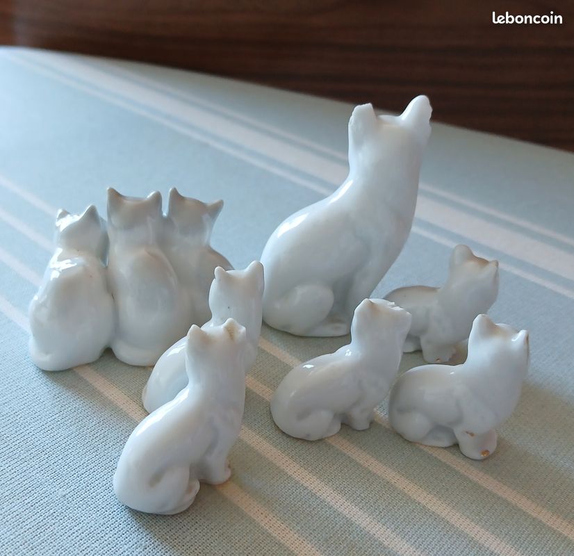 Lot de 2 figurines de chat drôles sans sculpture en résine