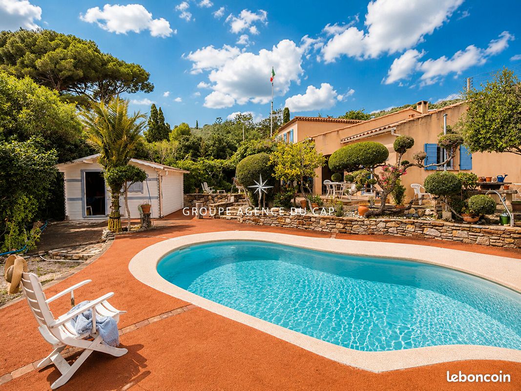 Maison 6 pièces 165 m² · à Roquebrune-sur-Argens · 165 m² · 1 090 000 €