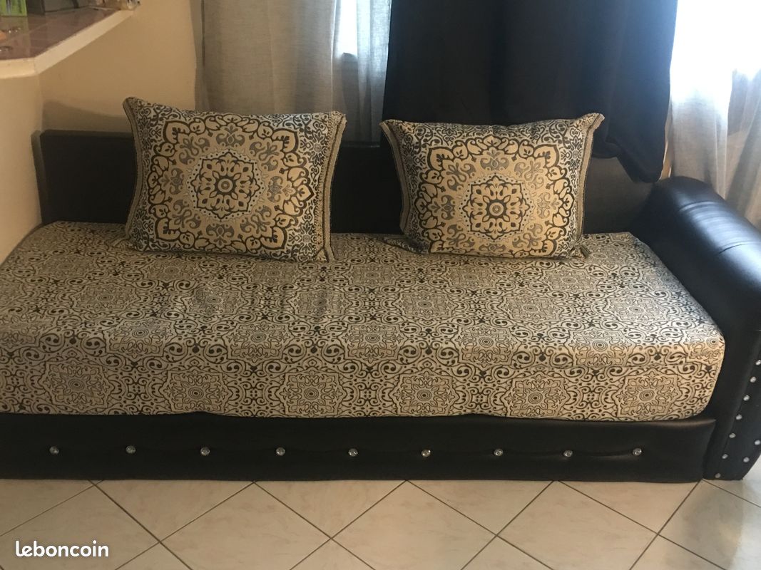 Canapé marocain bon état (image 1)