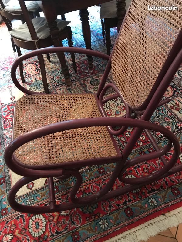 Rocking chair (image 3)