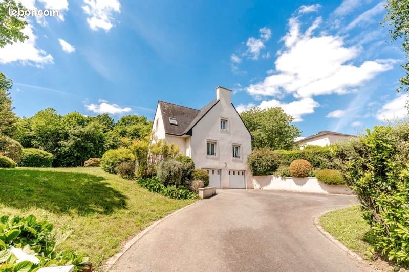 Maison 8 pièces 170 m² · à Châteaulin · 170 m² · 359 040 €