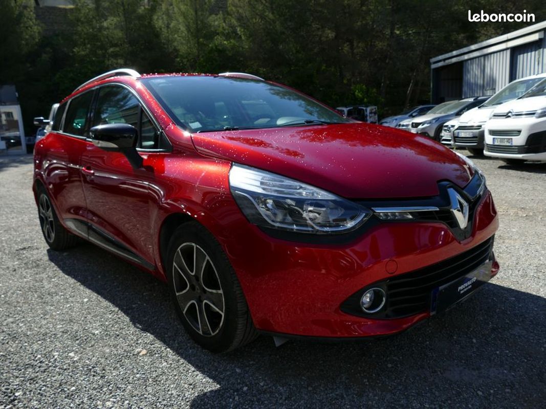 RENAULT CLIO IV ESTATE 1.2 TCE 120 Ch LIMITED EDC 35990KM (image 9)